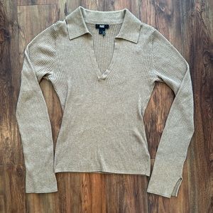 PAIGE Ribbed Knit Long Sleeve Polo Top in Beige